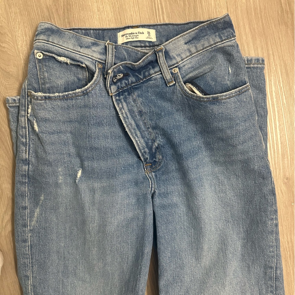 Abercrombie & Fitch cross waist high rise straight jeans.